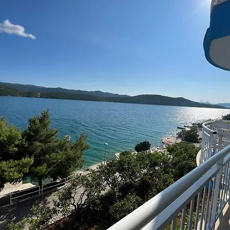 Bianca With Private And Parking נאום