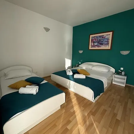 בית הארחה Bianca With Private And Parking 3*