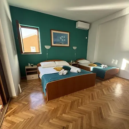 בית הארחה Bianca With Private And Parking נאום