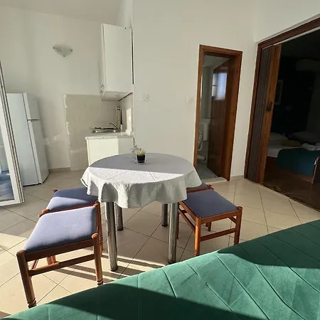 Bianca With Private And Parking