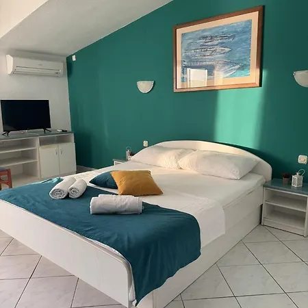 Bianca With Private And Parking 3*