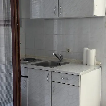 Bianca With Private And Parking בית הארחה