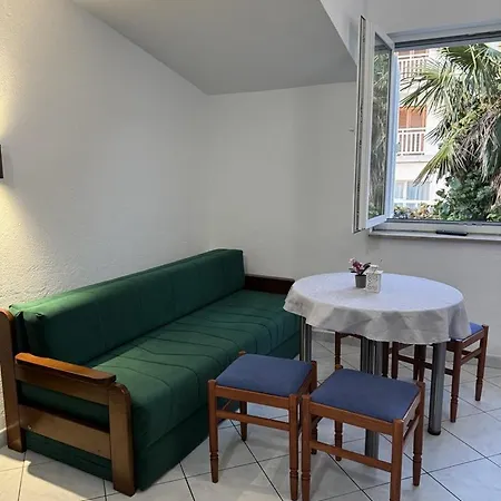 Bianca With Private And Parking בית הארחה 3*