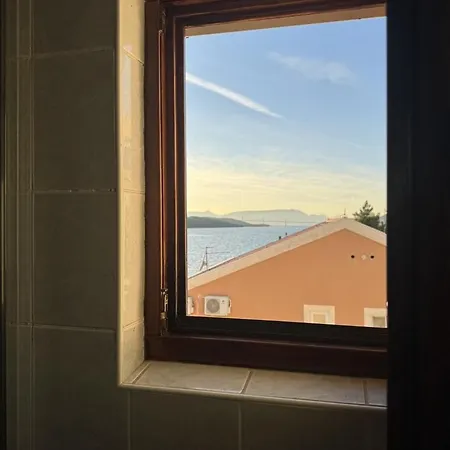 Bianca With Private And Parking בית הארחה 3*