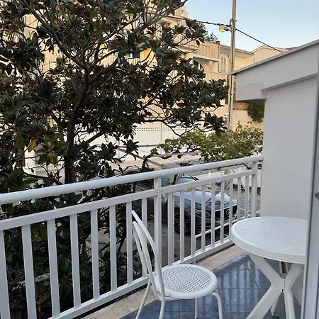 בית הארחה Bianca With Private And Parking נאום