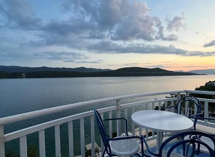 Bianca With Private And Parking