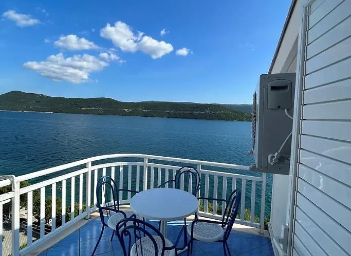 ゲストハウス Bianca With Private And Parking 3*