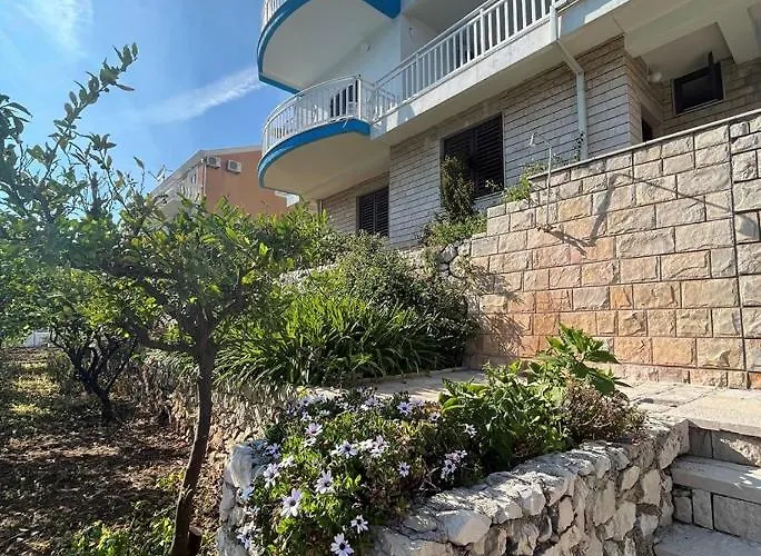 Bianca With Private And Parking ゲストハウス