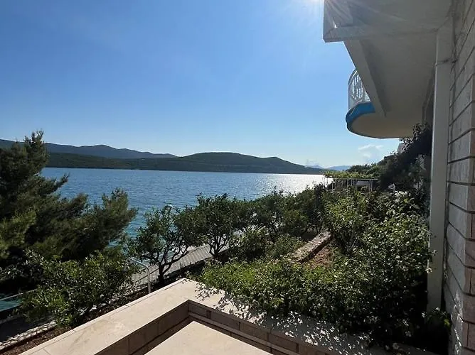 Bianca With Private And Parking