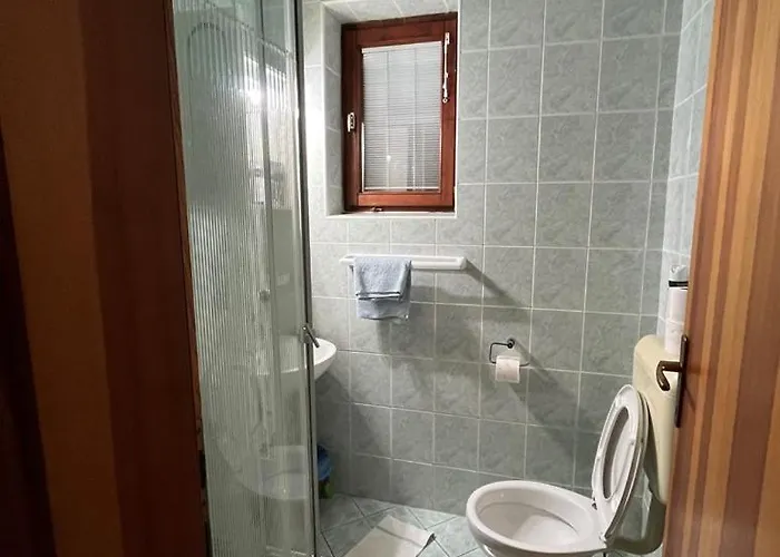 ゲストハウス Bianca With Private And Parking