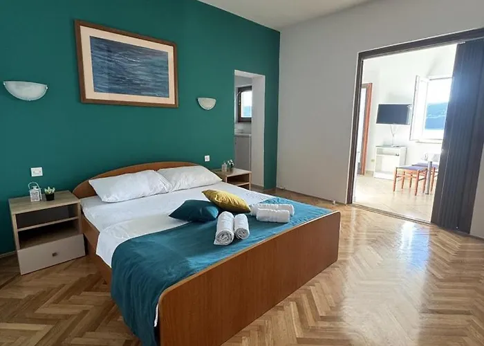 Bianca With Private And Parking ネウム