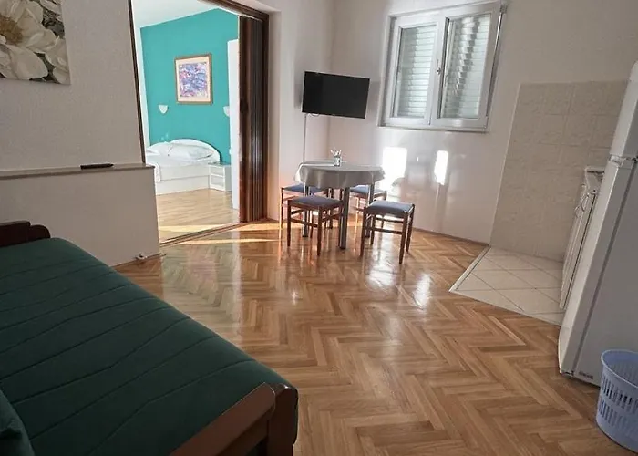 Bianca With Private And Parking 3* ネウム