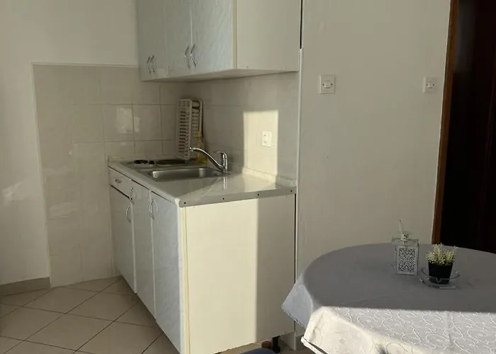 Bianca With Private And Parking 3*