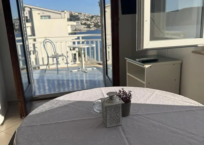 Bianca With Private And Parking 3* ネウム