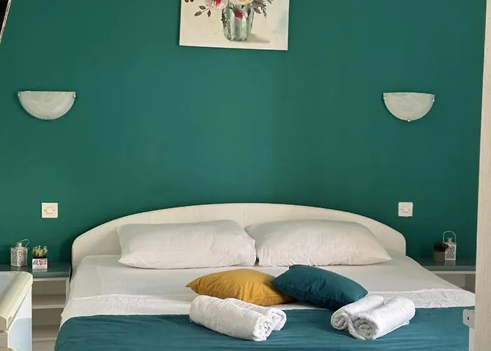 Bianca With Private And Parking