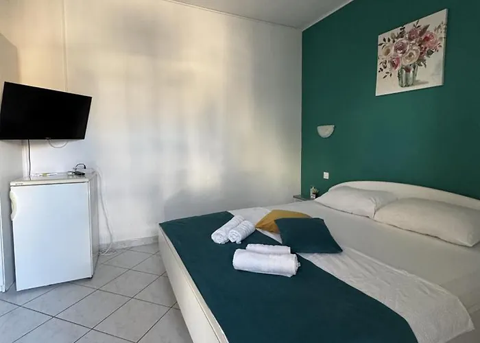 ゲストハウス Bianca With Private And Parking 3*