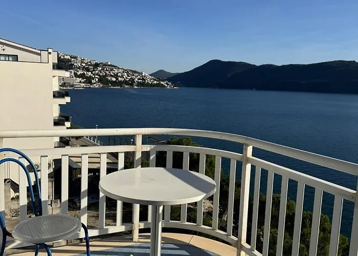 Bianca With Private And Parking