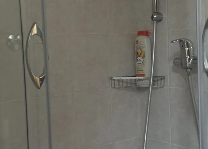 ゲストハウス Bianca With Private And Parking ネウム