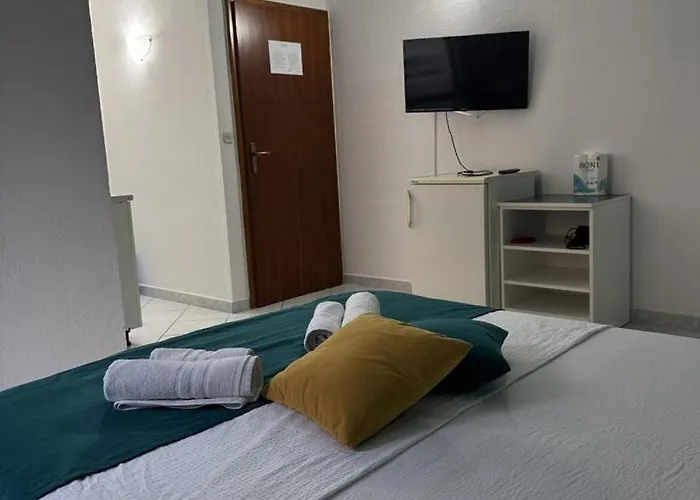 Bianca With Private And Parking 3*