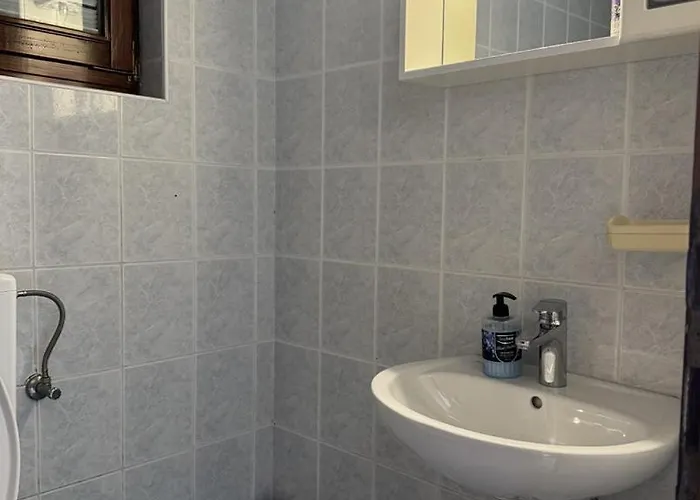 ゲストハウス Bianca With Private And Parking