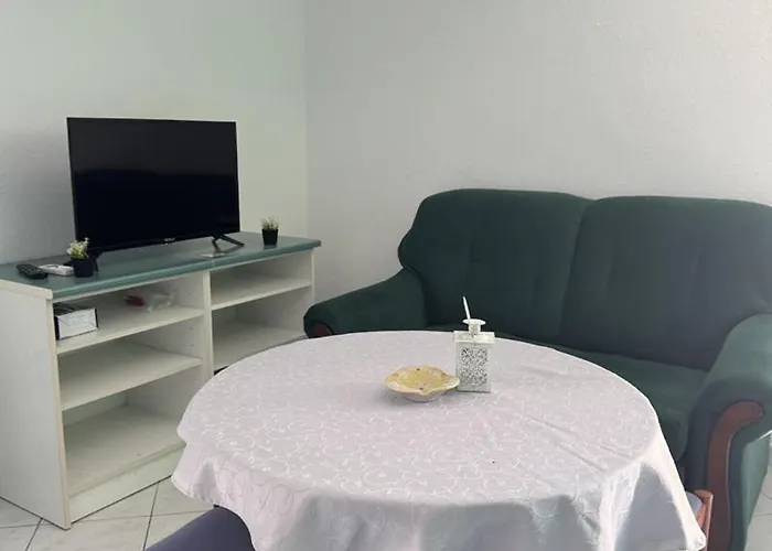 Bianca With Private And Parking