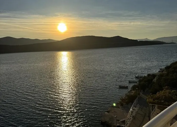 Bianca With Private And Parking ゲストハウス